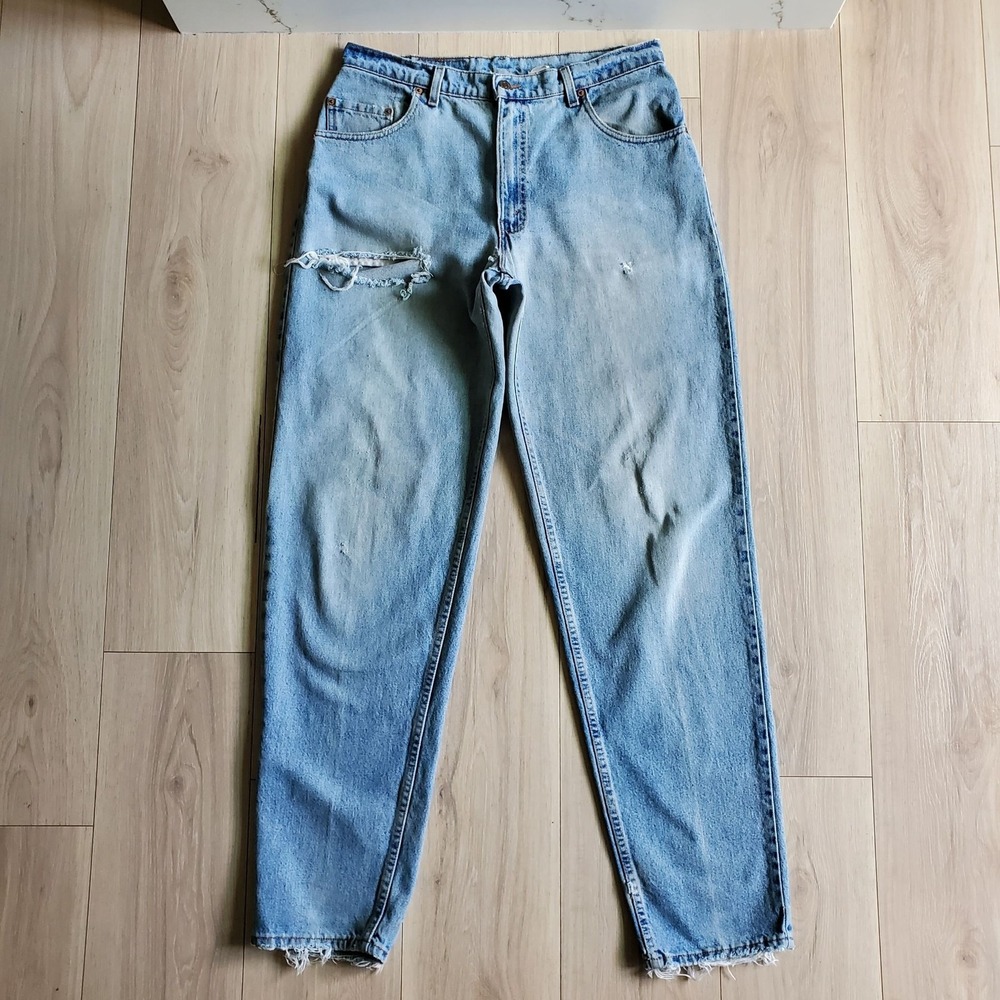 VTG Levis 560 Jeans Mens 36x36 Blue Loose Tapered Light Wash Distressed 90s USA